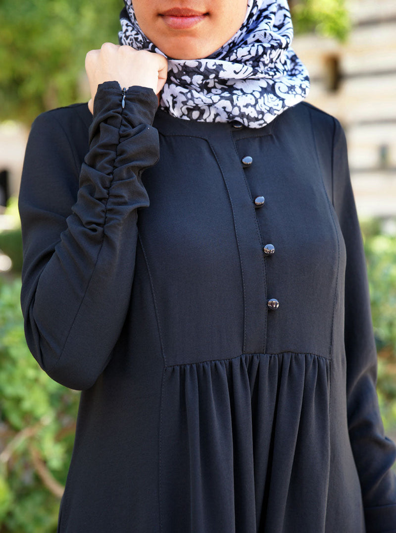 Shujana Abaya