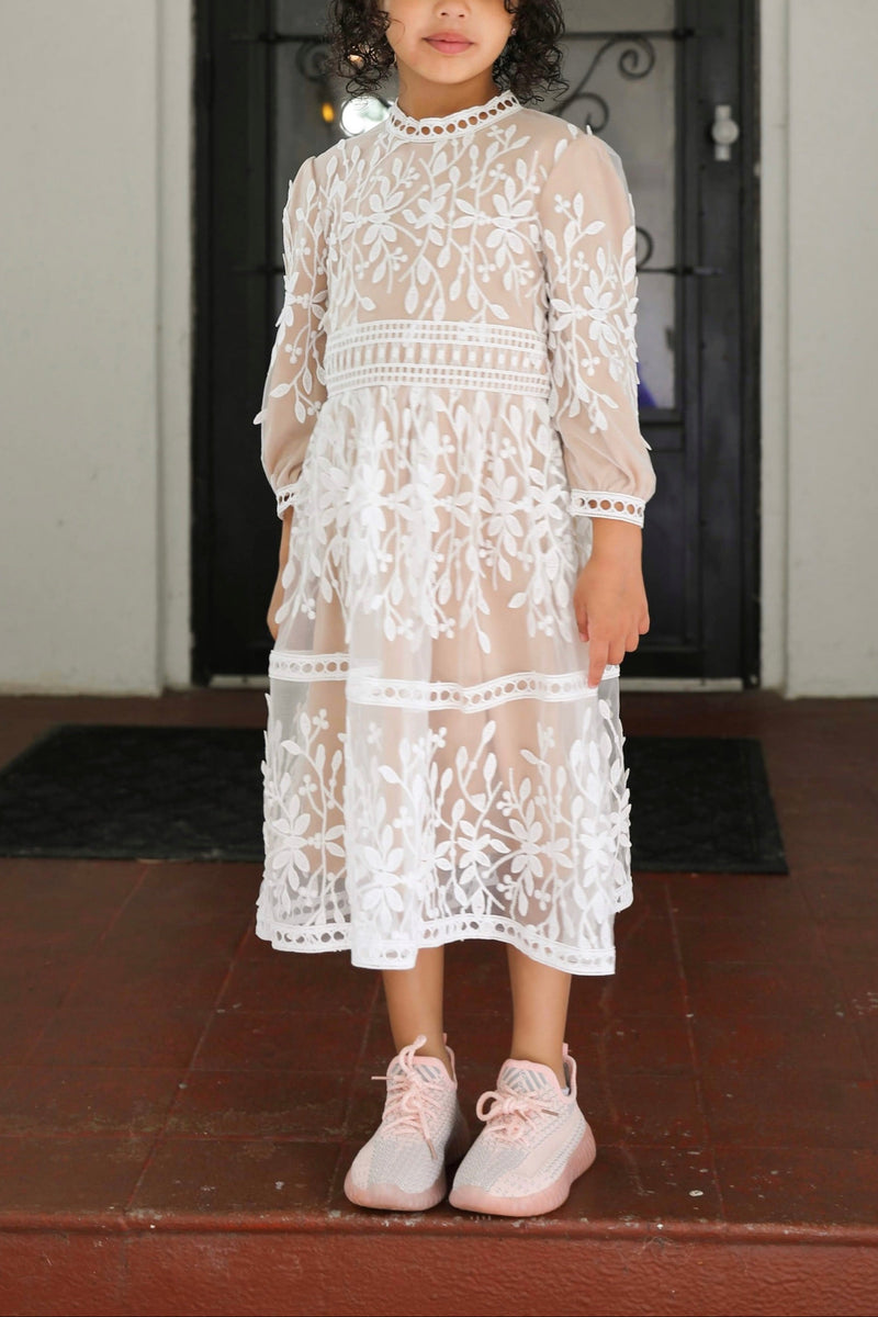 Mini Avery Lace Maxi Dress - Chai Tea Latte