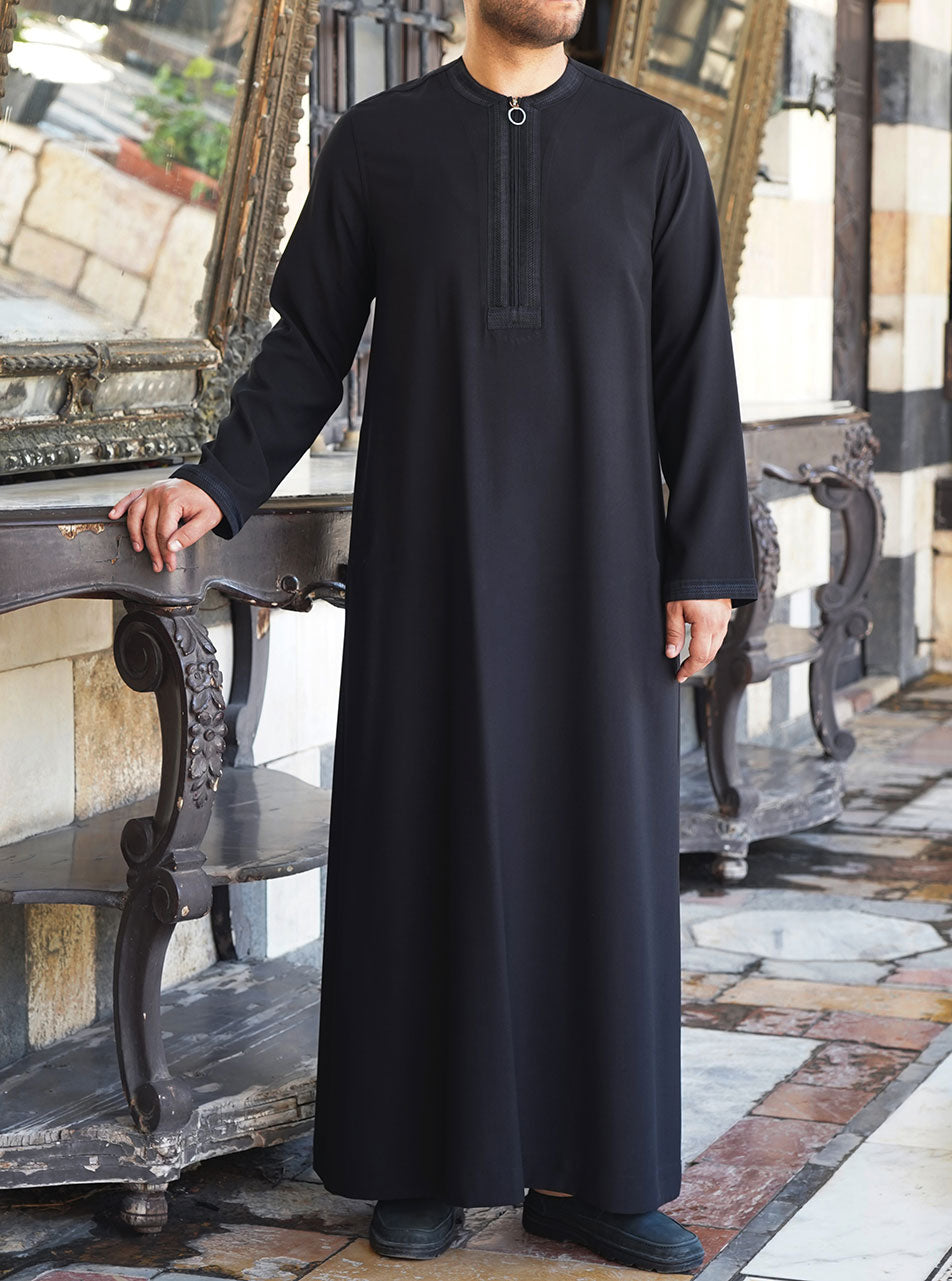Handsome Trim Zipped Thobe | Shukr Clothing