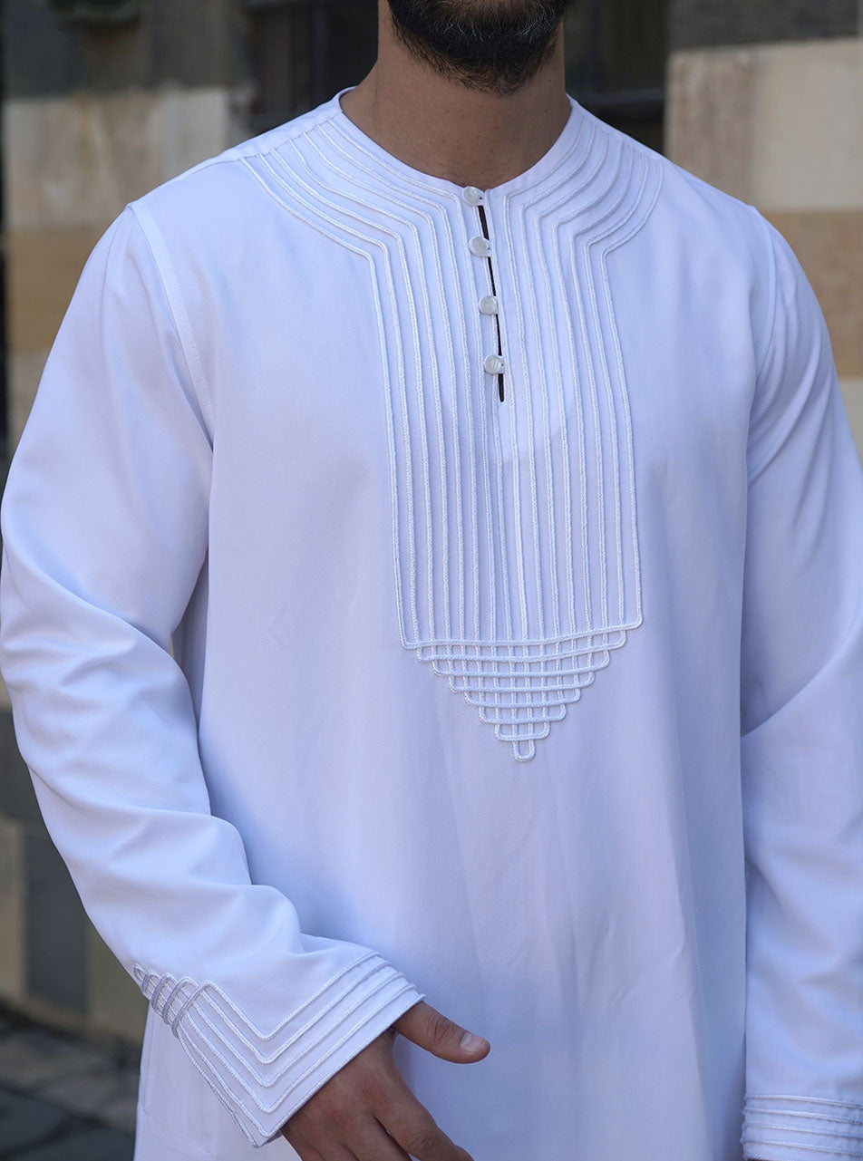 Artistic Embroidered Thobe – Twine Detail Men's Islamic Thobe for