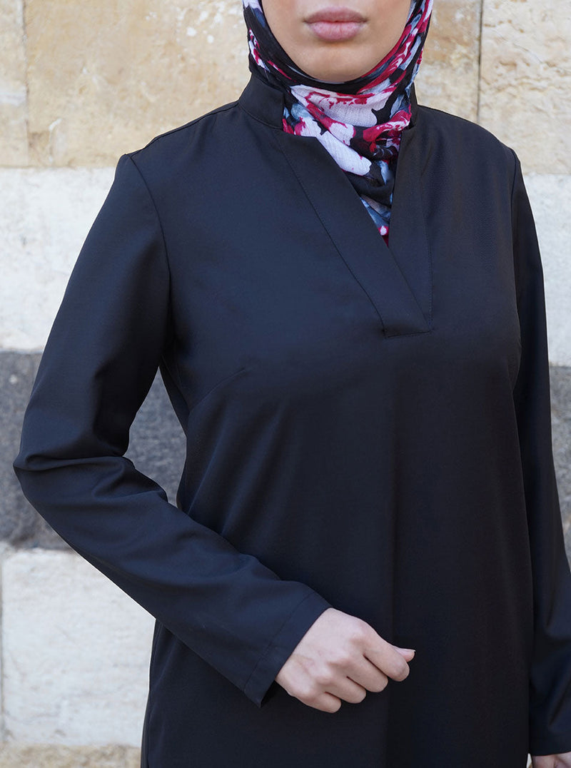 Curved Hem and Side Slits Tunic