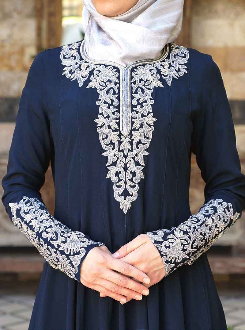 Zanubiyya Abaya Gown